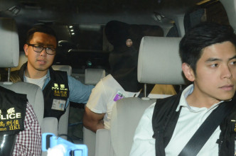 警方在深圳湾拘捕2名涉案匪徒
