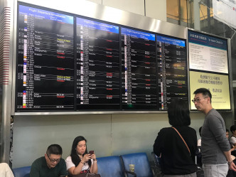 香港站及九龙站市区预办登机服务暂停