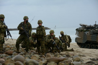 日本自衞队称，提高应对岛屿攻击的能力是至关重要。互联网图片