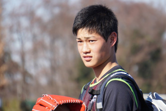 高橋奎二是東京Yakult Swallows棒球隊的明日之星。