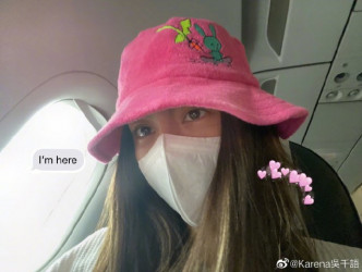 吴千语分享搭飞机的照片，未知准备回港工作。