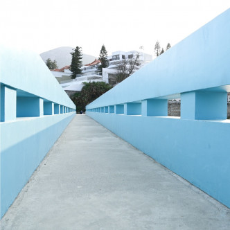 重建的蓝桥依旧带粉蓝色。康文+++ FB图片
