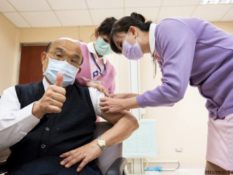 行政院長蘇貞昌接種疫苗。AP圖片