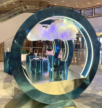 Pop-up Store以Future Positive為主題設計。