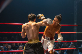 周国贤与泰国男神查朗桑提纳托古拍摄压轴擂台戏。