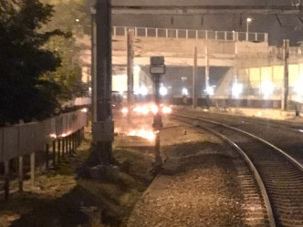今早有人在紅磡站投擲汽油彈。港鐵圖片
