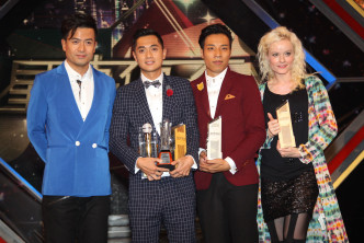 2013年《星梦传奇》由郑俊弘(左2)夺冠，世豪屈居亚军(右2)，季军「鬼婆」陈明恩(右1)，第4名系姚兵(左1) 。