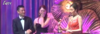 第6届亚洲电影大奖在香港举行，倪妮夺得「最佳新人奖」，当时由刘德华颁奖给她。