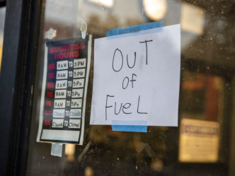 美国东南部地区燃油短缺。AP图片