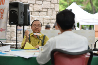 香港性文化學會主席關啟文希望市民深思判決內容。