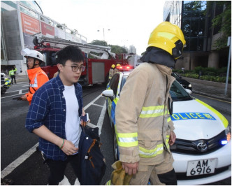 一名小巴乘客不適送院。