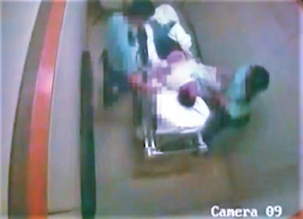 一名男疑犯疑于医院内被警员虐打。 资料图片