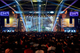 电竞音乐节举行两项大型国际电竞赛事。卢江球摄