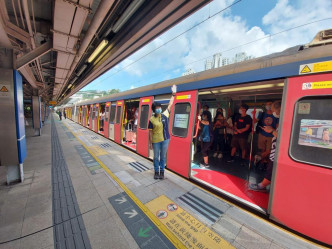 東鐵綫旺角東至紅磡站的列車服務全日暫停。港鐵圖片
