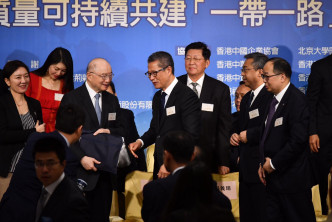 財政司司長陳茂波、全國政協副主席陳元等出席第三屆「一帶一路」高峰論壇。