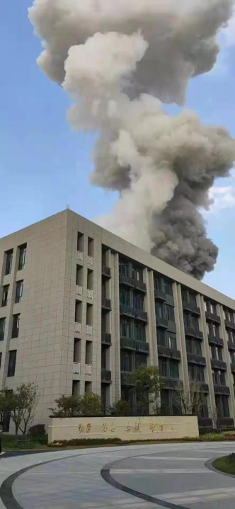 事發地是南京航空航天大學將軍路校區材料科學與技術學院位於三樓的實驗室。網圖