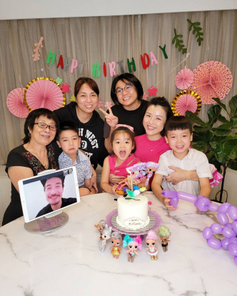 生日会好热闹，出席者有陈豪妈妈及麦长青太太及女儿。