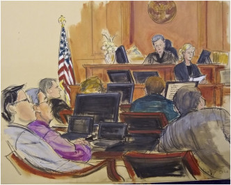 周三在纽约联邦法院何志平被裁定其中7项罪名成立。AP