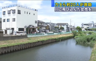 東京女子跳河尋死現場附近有相撲手的團體。網上圖片