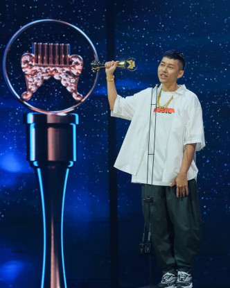 蛋堡最終奪得《第32屆金曲獎頒獎典禮》最佳華語男歌手。
