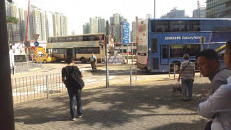 太子道东较早前发生巴士相撞。Facebook香港公共交通智库图片