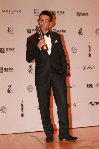Ben哥憑電影《翠絲》先後奪得台灣金馬獎和香港電影金像獎「最佳男配角獎」。