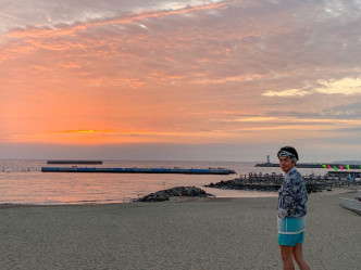 Ivan於早上5時到達Sun Beach看日出。