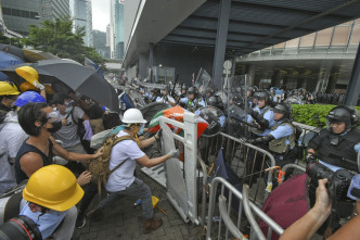 反对逃犯条例示威演变成激烈冲突。资料图片