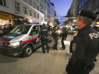 維也納周一晚上發生槍擊事件。AP