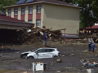 黑海地区暴雨引发水灾。AP