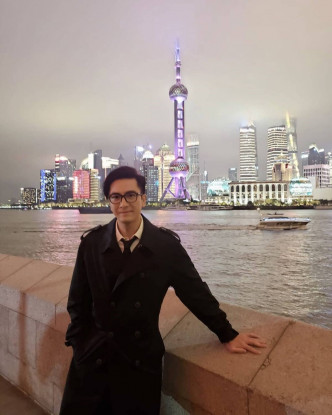 馬國明於同日分享上海夜景的照片。