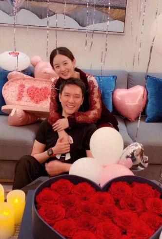 趙麗穎與馮紹峰上月突然宣布離婚。