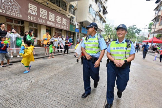 警員與眾同樂。香港警察 Hong Kong Police圖片