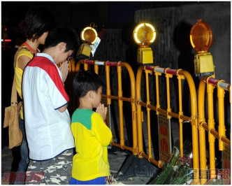 家屬路祭。資料圖片