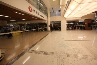 沙田站部分出入口封闭