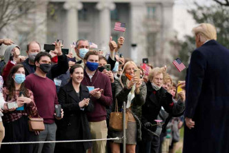 特朗普逾万名支持者在首都华盛顿游行。AP