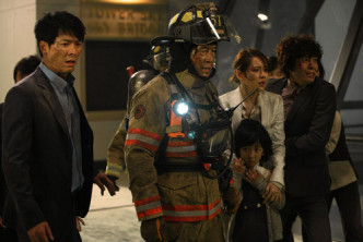 《火海108》由薛耿求及孫藝珍主演。