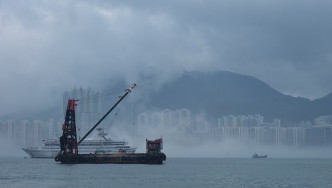 观塘望出去维港被薄雾笼罩。网民Simon Lai‎图