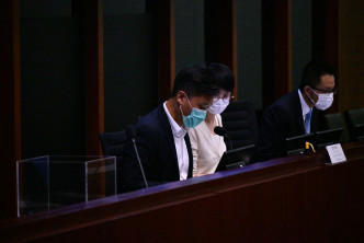 郑泳舜当选环境事务委员会主席。