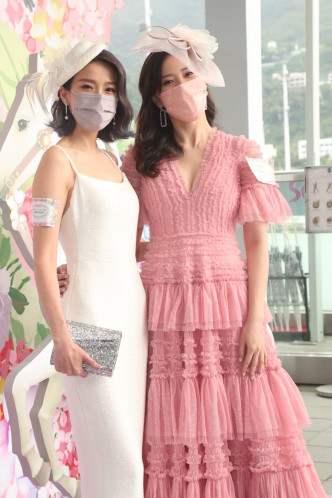 朱晨麗（右）昨日因身體不適缺席TVB台慶綵排。