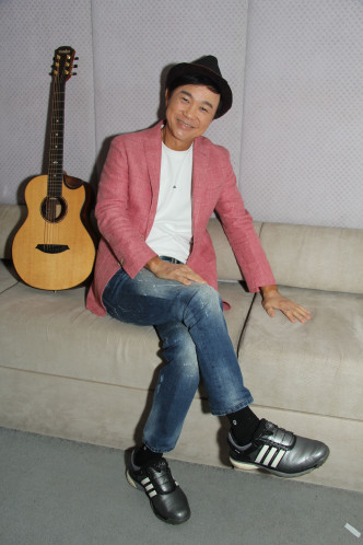Albert樂見新一輩歌手努力，加上TVB開放平台，有望令香港樂壇重生。