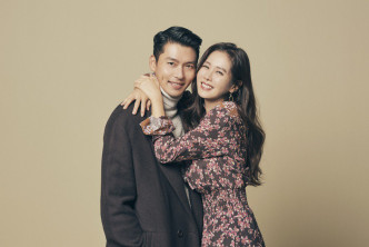 玄彬今年元旦宣布与《爱的迫降》拍档孙艺珍拍拖。