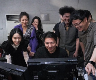 韓國影后徐令姬表示拍攝過程中，與李貞賢、李美到成為好友。
