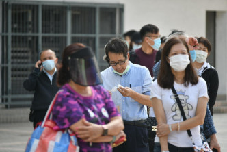 陈肇始吁到过高危场所的市民尽快检测。