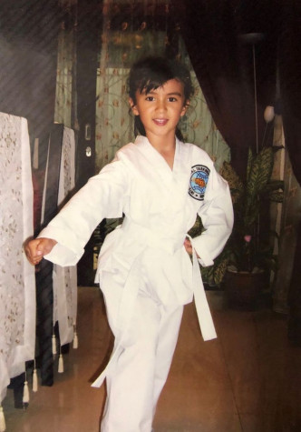 6岁学跆拳道。