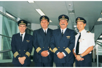 1998年国泰创首个从香港飞往纽约的不停站航班。国泰航空网页相片