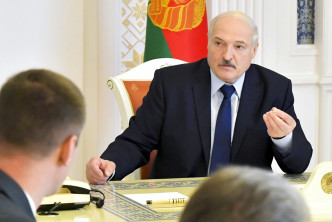 白俄罗斯总统卢卡申科连任，触发民众连日上街抗议。AP图片