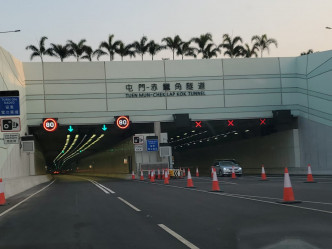 运输署表示，屯门至赤鱲角隧道开通大致顺利。