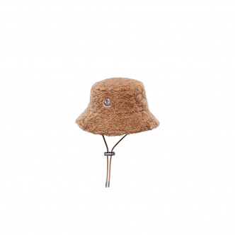 Moncler Camel Bucket Hat/$5,050。