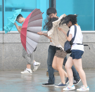 到底風暴對香港有多大影響仍然是未知之數。資料圖片